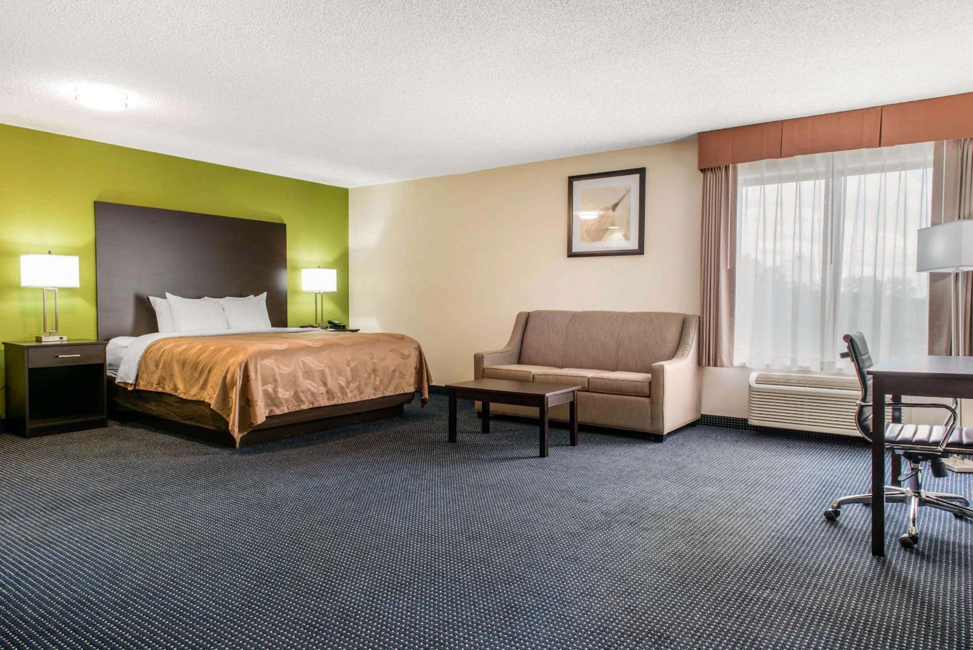 Quality Inn & Suites Anderson I-69 Exterior photo